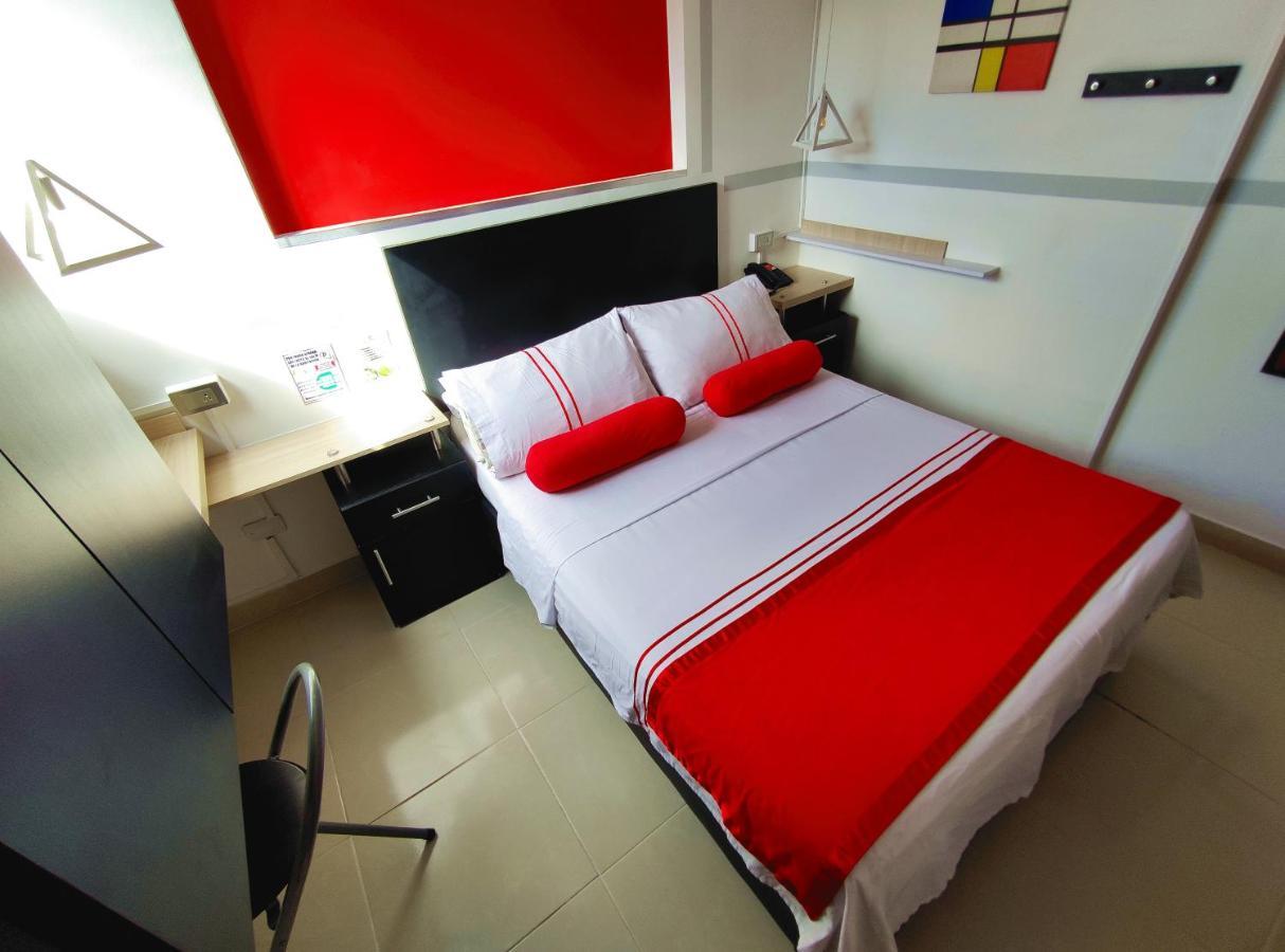 Econotel Colours カリ エクステリア 写真