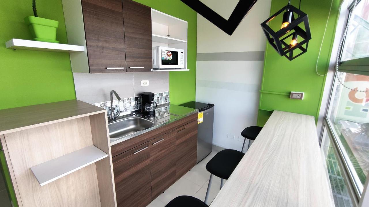 Econotel Colours カリ エクステリア 写真